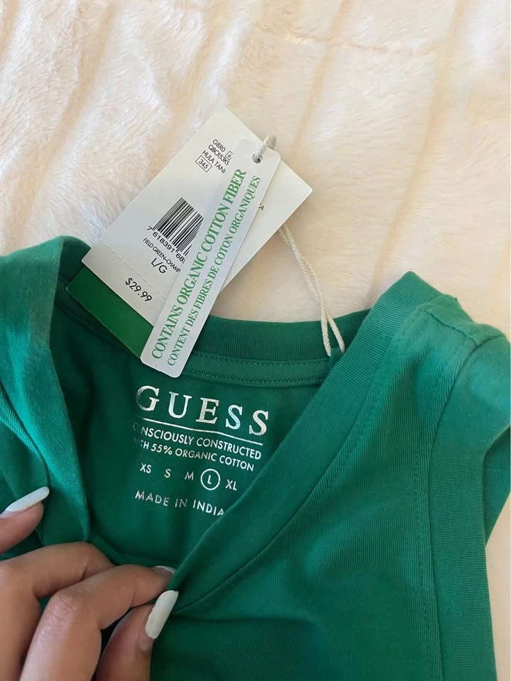 NWT Guess Tank - photo 2