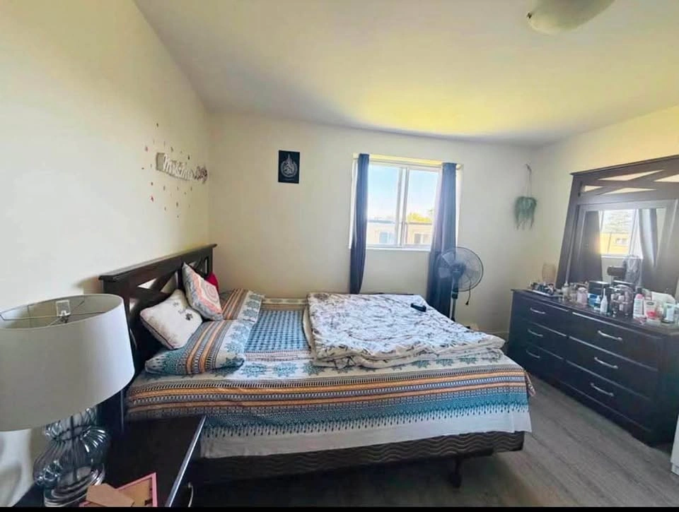 Full Queen Bedroom Set for sale