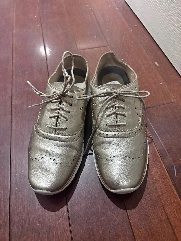 Cole Haan ZEROGRAND metallic gold women’s Oxfords size 7.5