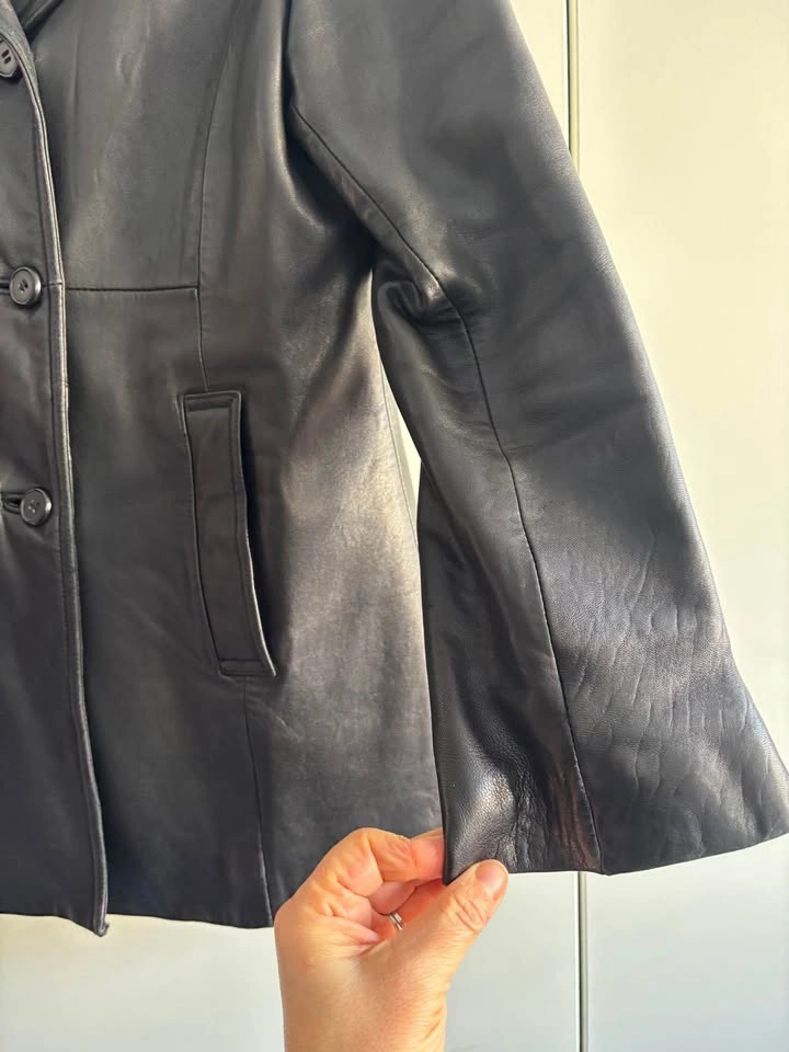 Vintage Danier black leather women’s peacoat winterized size 12/ - photo 4