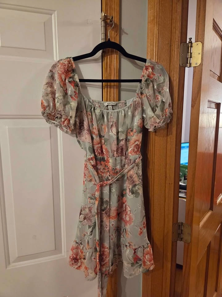 Dresses for sale - photo 2