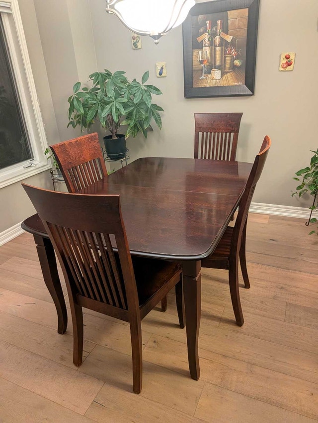 Dining Room Table and Chairs