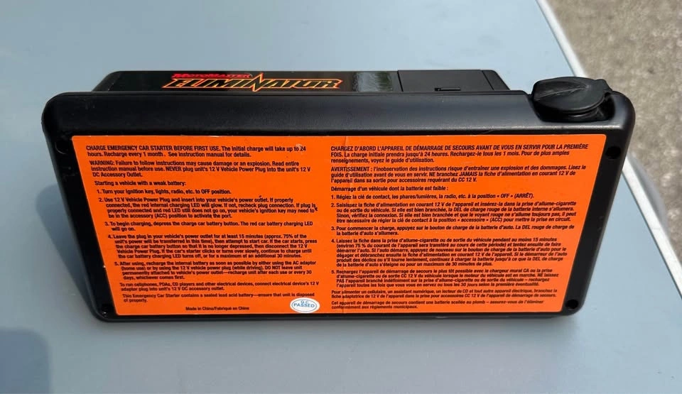 MotoMaster Eliminator Emergency Car Starter - photo 2