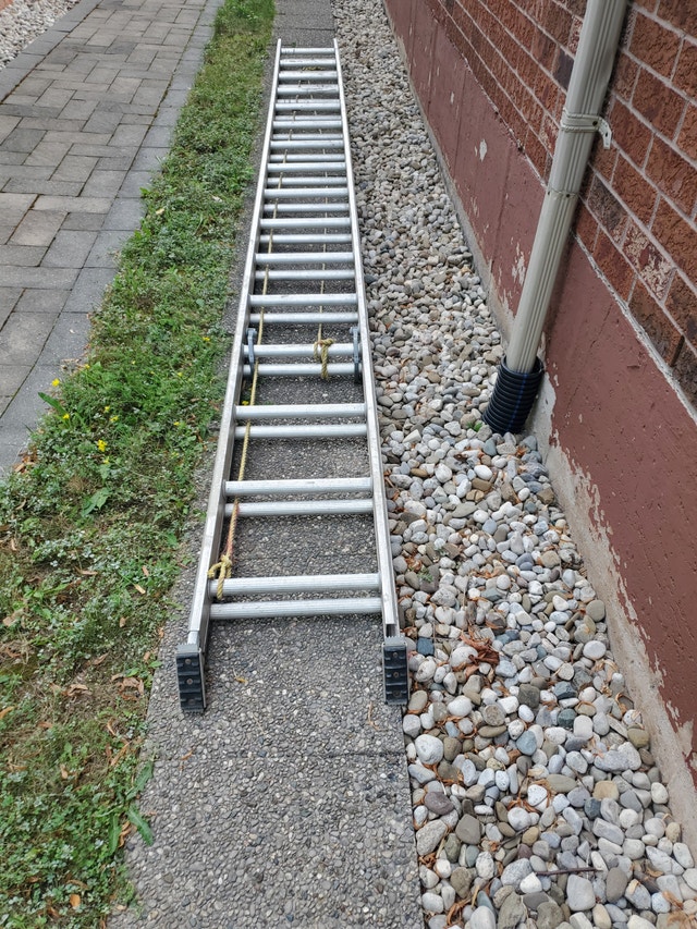 Aluminum Extension Ladder
