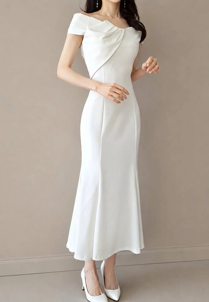[Brand New] White Mermaid Off-Shoulder Dress / Size M