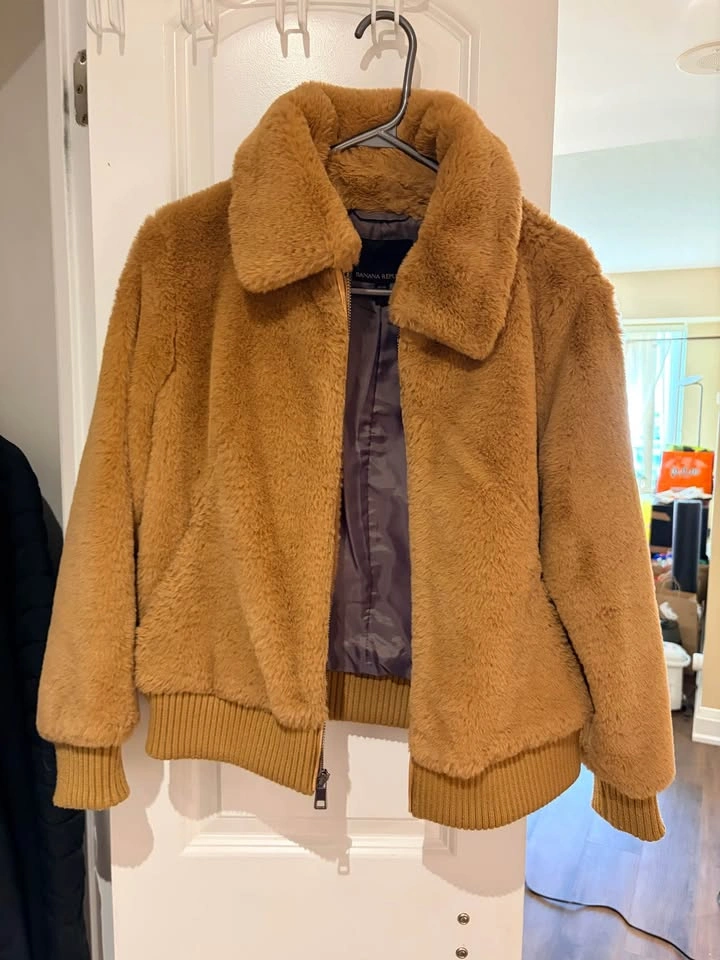 Banana Republic Faux Fur Bomber Jacket - photo 2