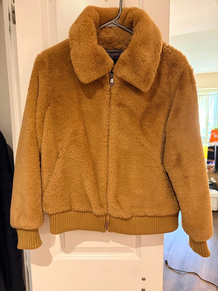 Banana Republic Faux Fur Bomber Jacket - photo 3