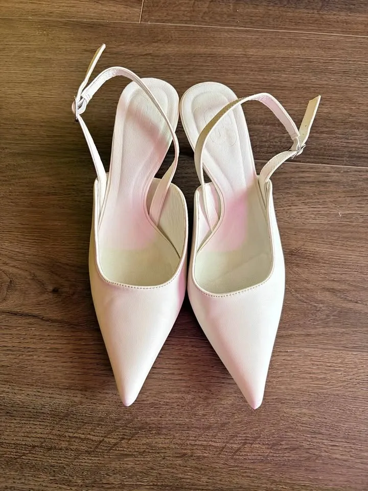White Pointed Toe Slingback Pumps Size 7