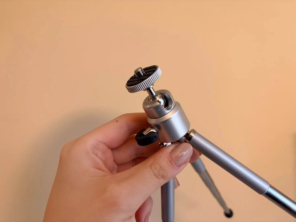 Lightweight Mini Tripod - Brand New (Multiple Available) - photo 2