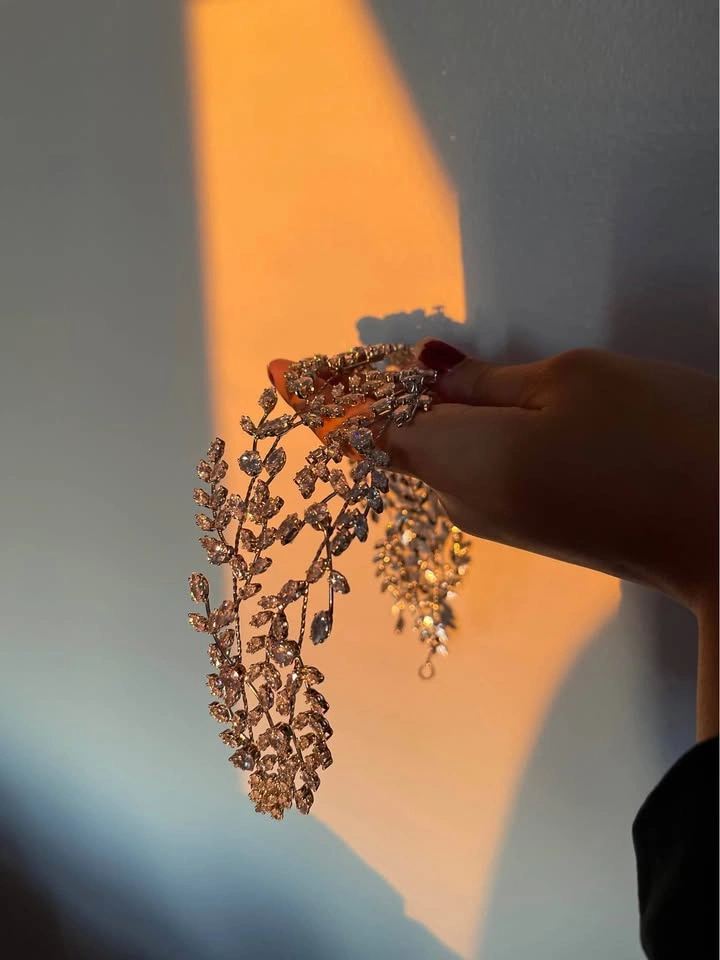 Designer Headpiece - photo 3