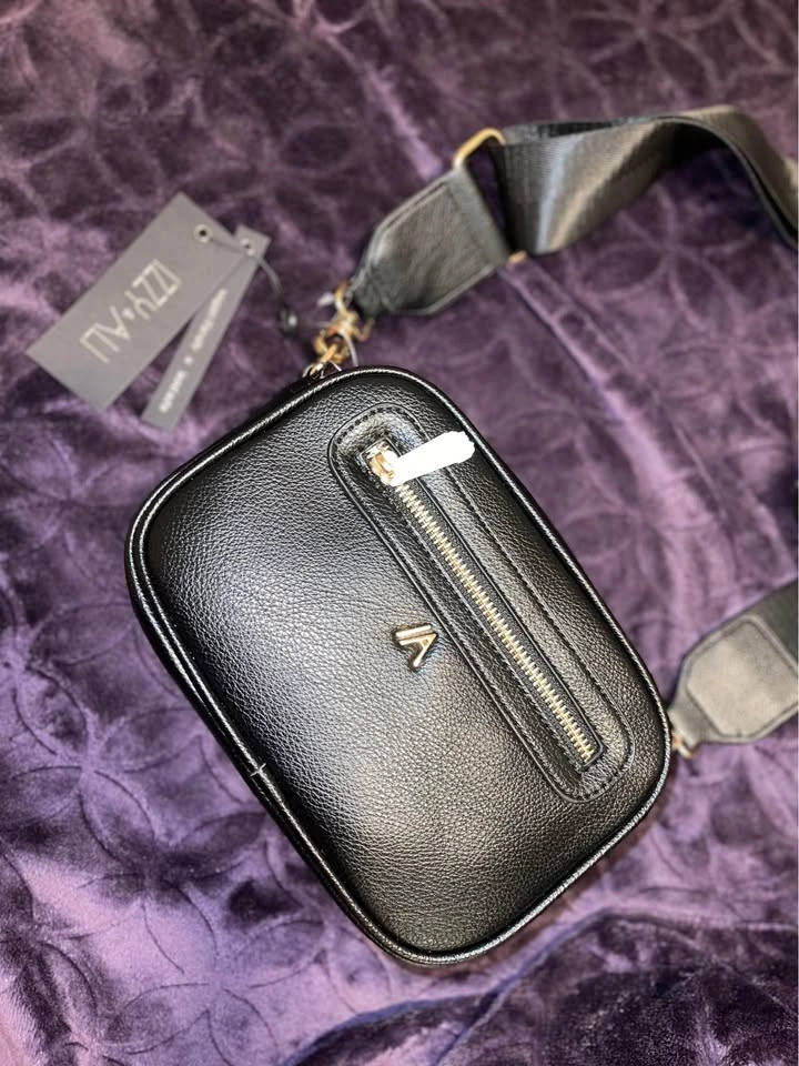 Izzy & Ali Cross Body bag - photo 3