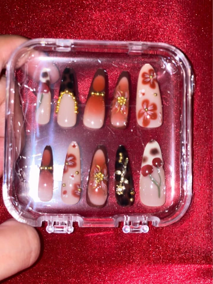 Nails - photo 3