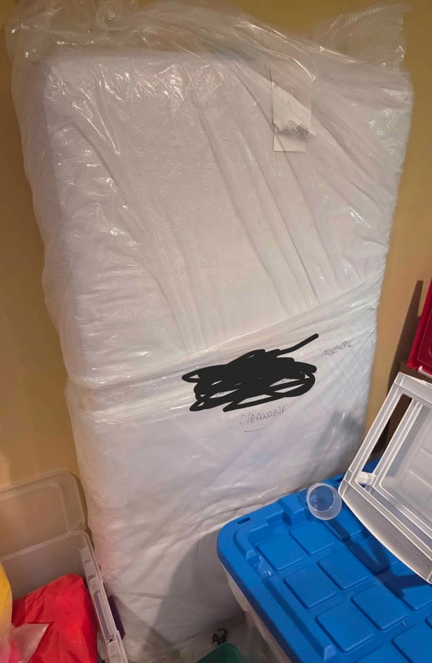 Crib mattress, 2 stage, newborn or Toddler - photo 3