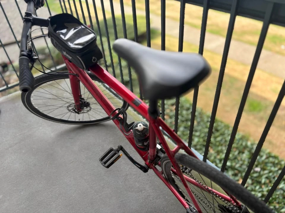 Felt Verza Fitness Road Bike With Helmet and Lock - photo 3