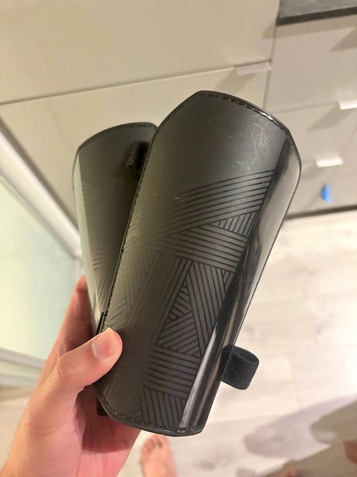 Shin pads for soccer or other sports
