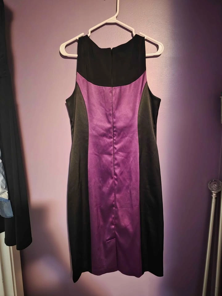Sangria - Black and Purple Colorblock Sheath Dress - photo 3