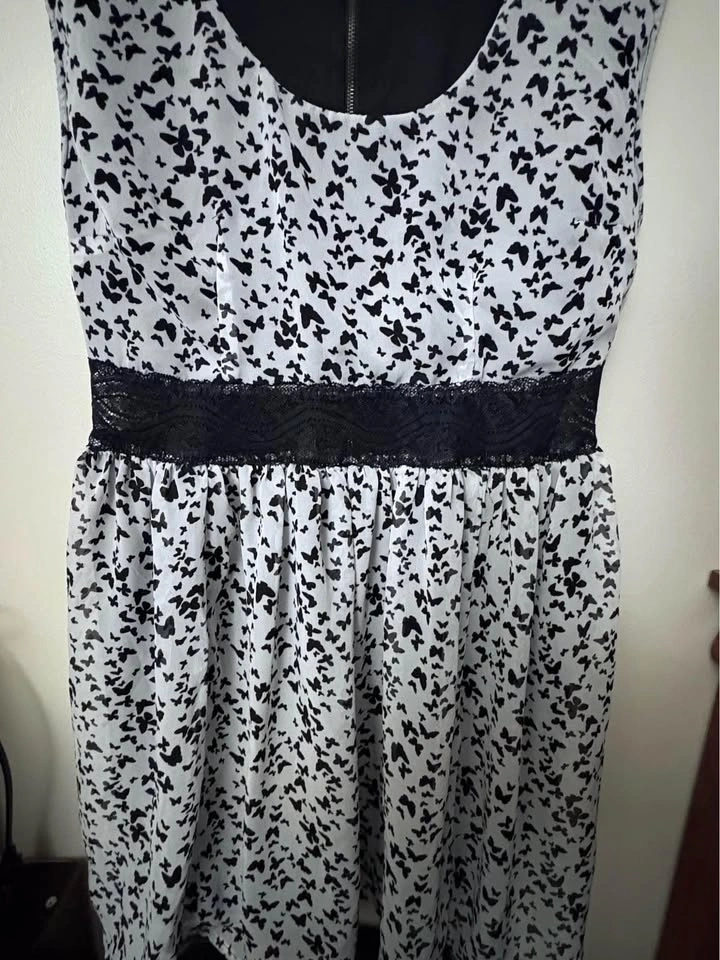 Fire Los Angeles Butterfly Print Lace Waist Dress - photo 2