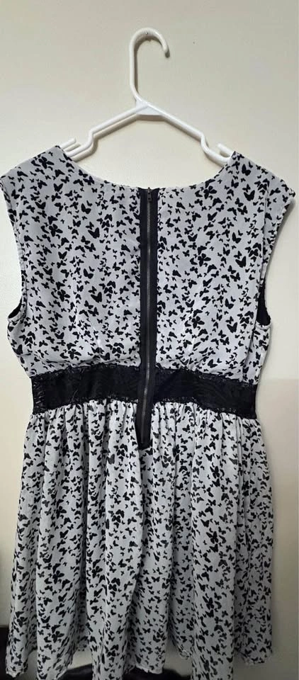 Fire Los Angeles Butterfly Print Lace Waist Dress - photo 4