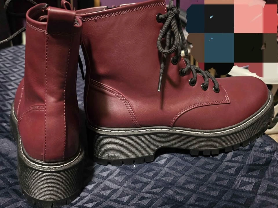 Time and Tru Burgundy Combat Boots Size 7 - photo 3