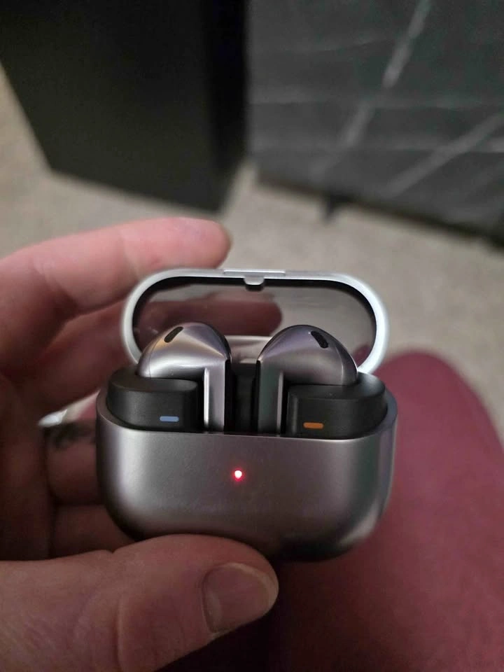 Samsung Galaxy Buds FE Wireless Earbuds
