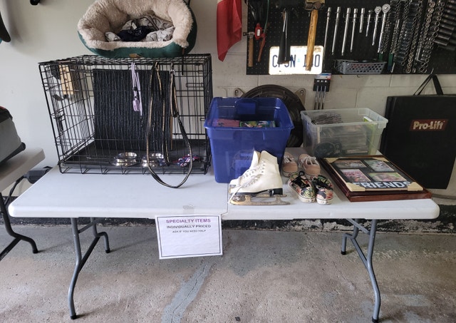 HUGE SUNDAY GARAGE SALE – Everything Must Go - photo 3