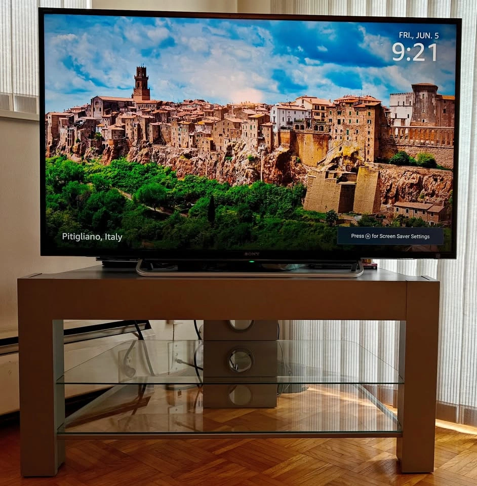 48" Sony Bravia TV - 48W600B - photo 2