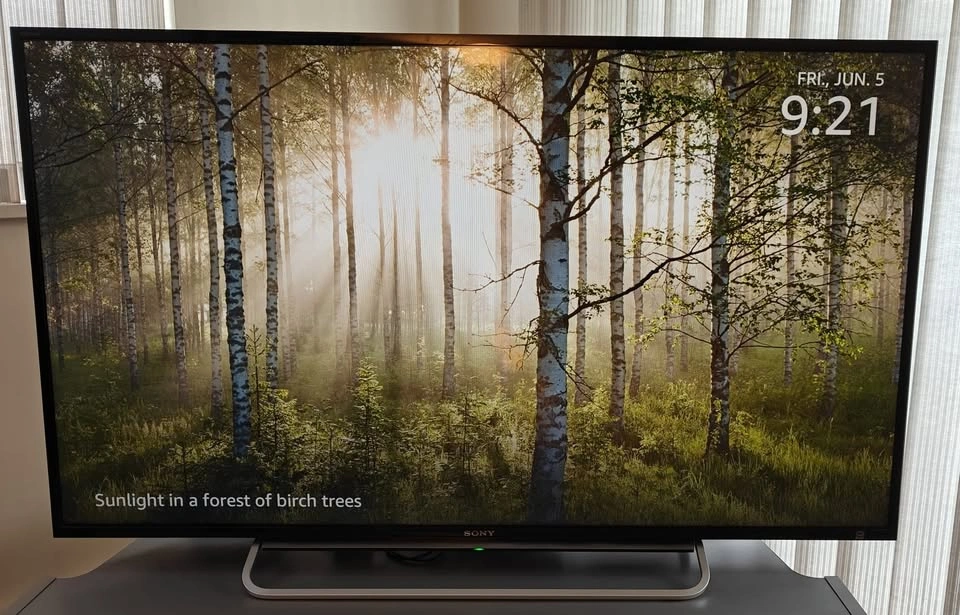 48" Sony Bravia TV - 48W600B - photo 3