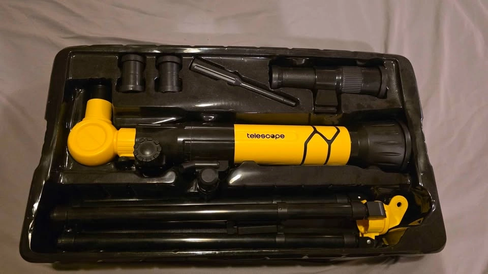 Yellow and Black Kids Telescope with Tripod and Eyepieces - photo 5