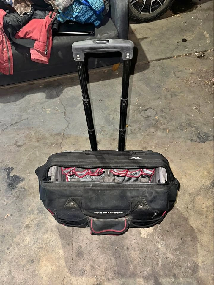 Husky tool box