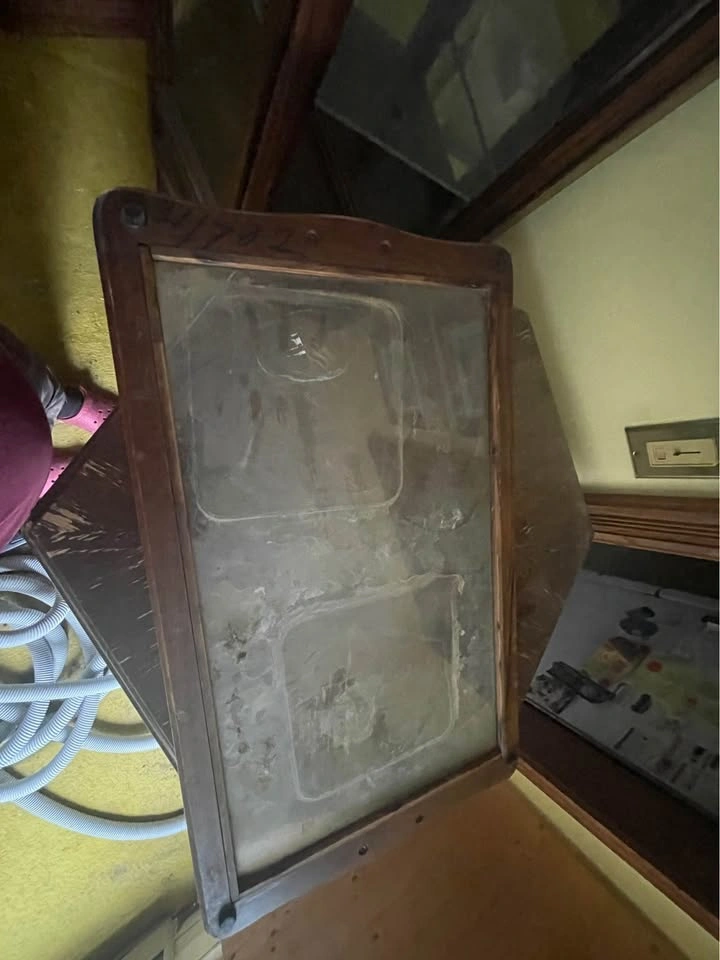 Glass and wooden tray - vintage find - photo 3