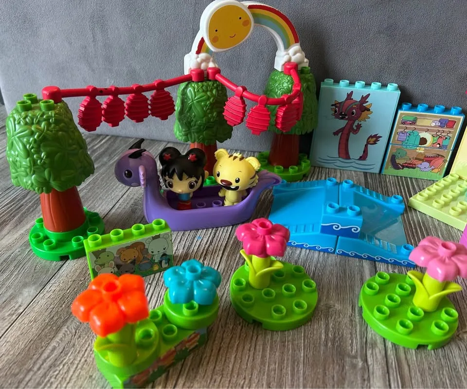 Mega Bloks Ni Hao Kai-lan Bedroom & Dragon Boat Sets image indicator(3)