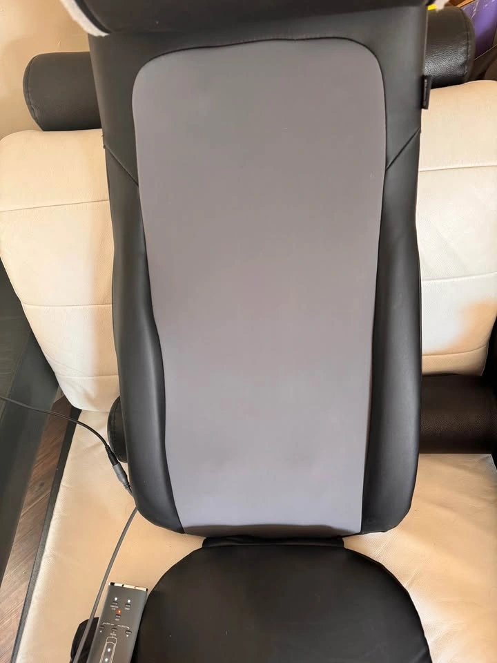 Kneading Massage Chair - photo 3