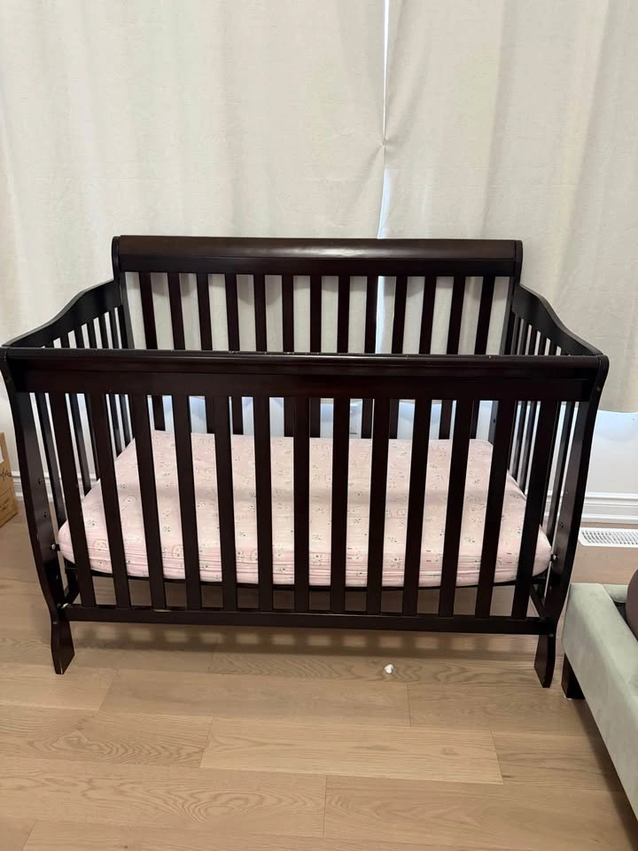 Concord baby crib brown - photo 2