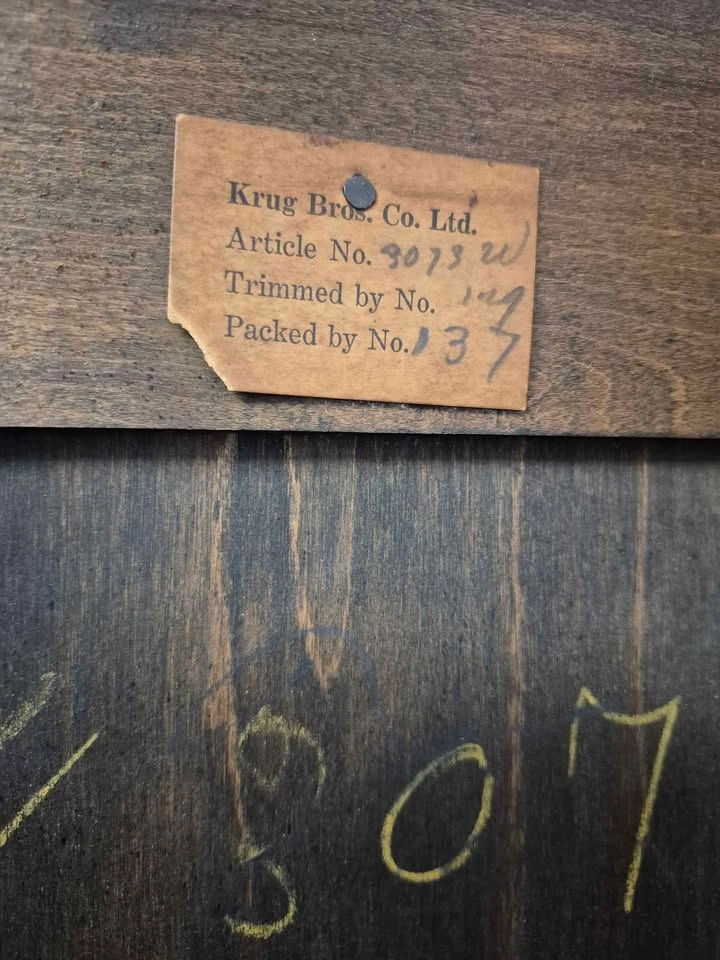 Krug Bros. Co. Ltd. Vintage Wood China Cabinet - photo 4