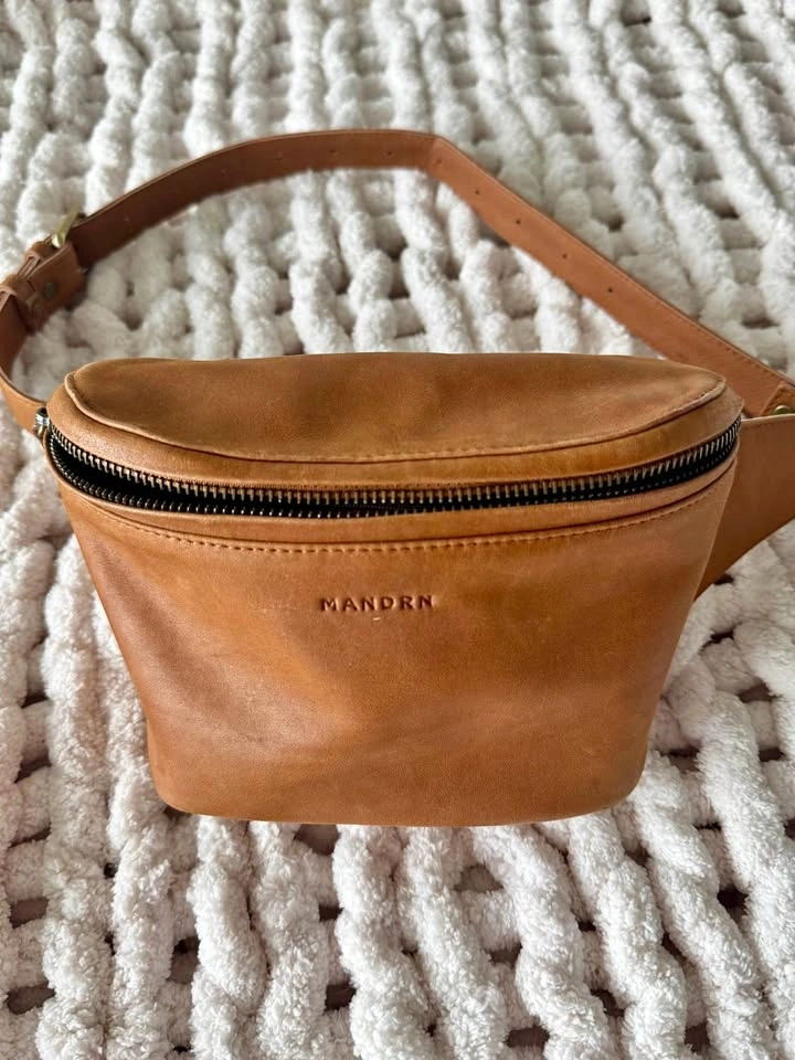 MOVING SALE: Mandrn Remy Belt Bag – Tan