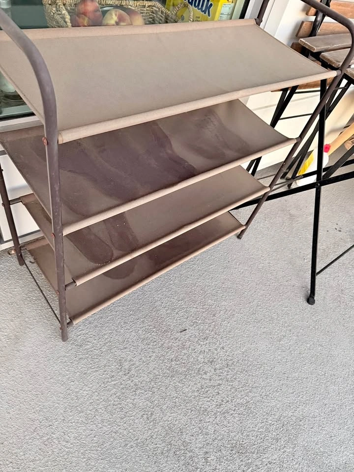 Shoe Shelf- FREE