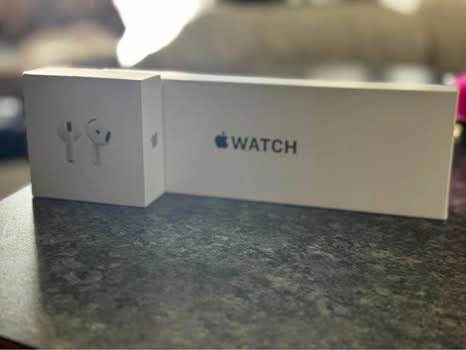 Brand New Apple Watch SE 44mm & AirPods 4 Sealed - photo 3