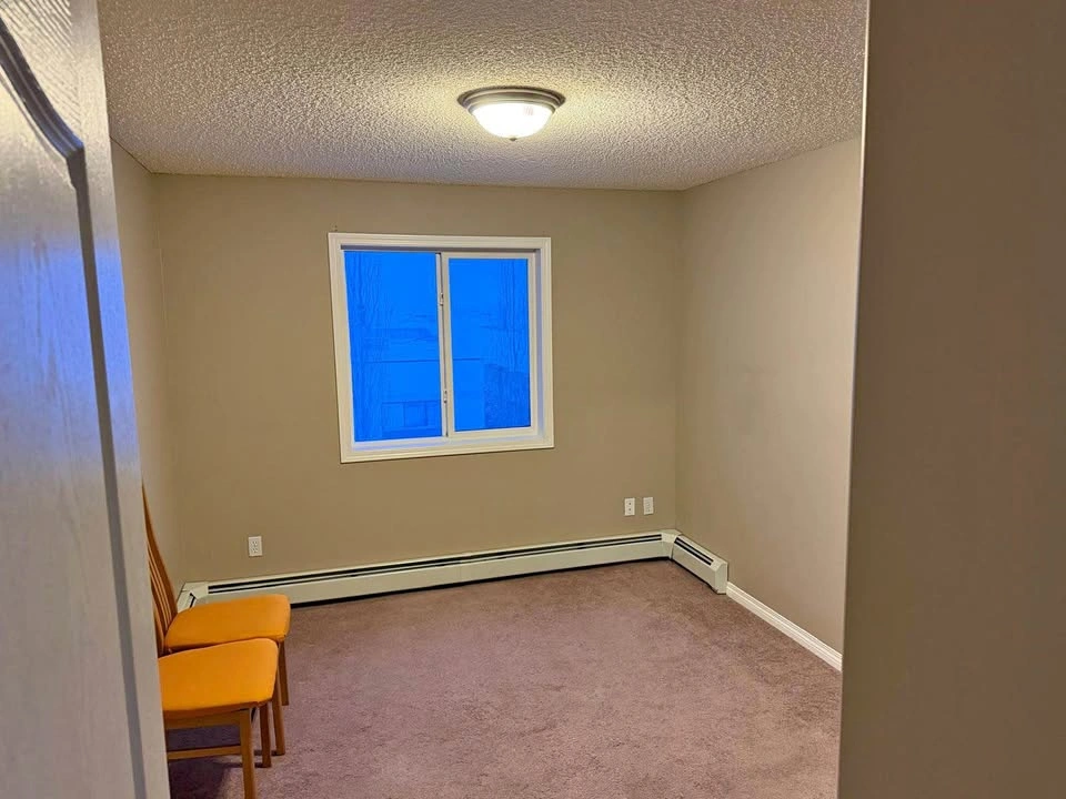 Private room for rent
