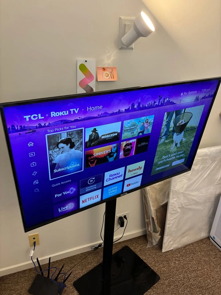 TCL Roku Smart TV (with Floor Stand / Studio Stand) - photo 3