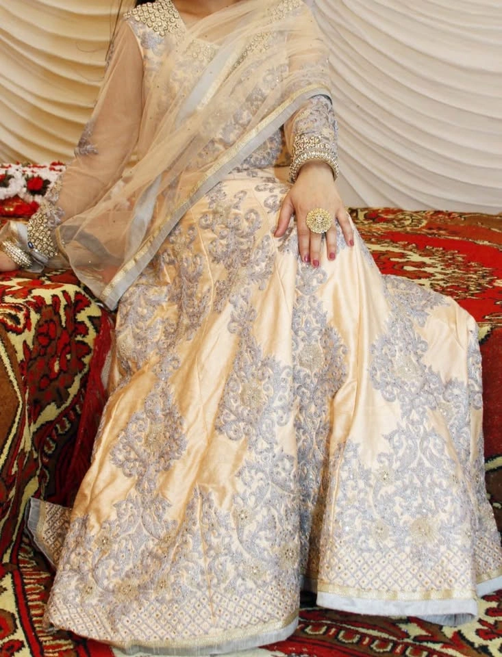 Indian Gown/dress - heavy wear - photo 2