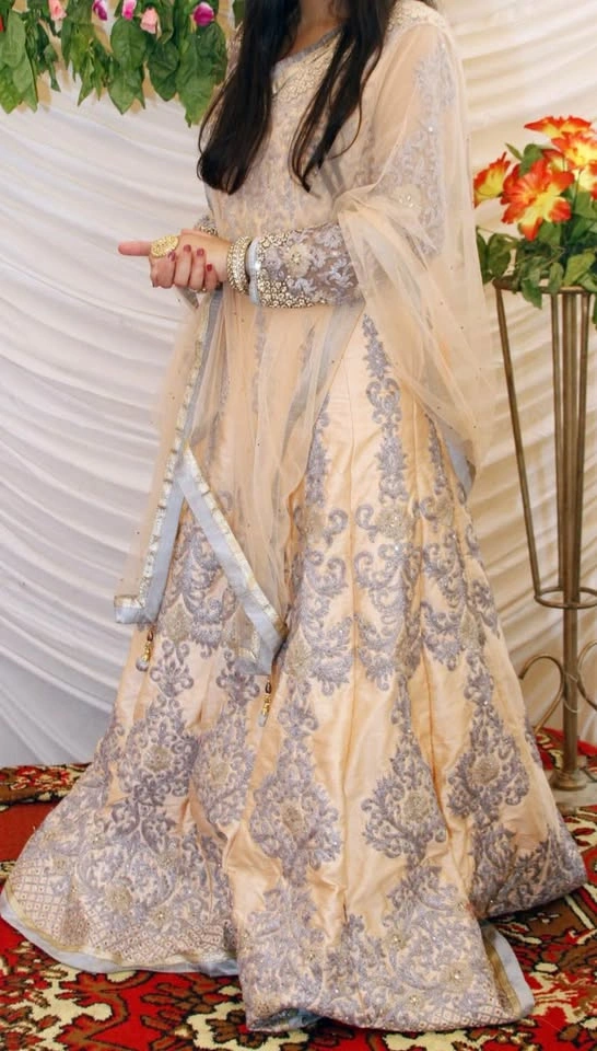 Indian Gown/dress - heavy wear - photo 3