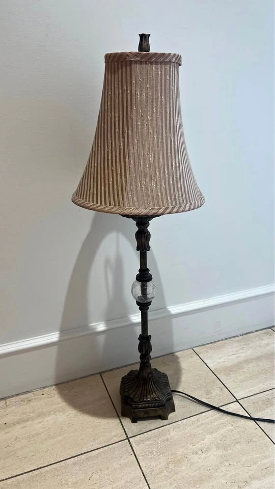 Vintage shade lamp