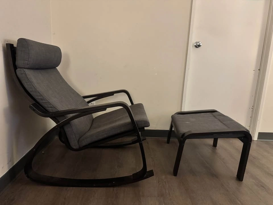 IKEA POÄNG Rocking Chair and Ottoman - photo 2