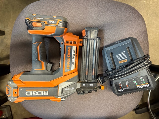 Ridgid 18V Brushless Brad Nailer - photo 5
