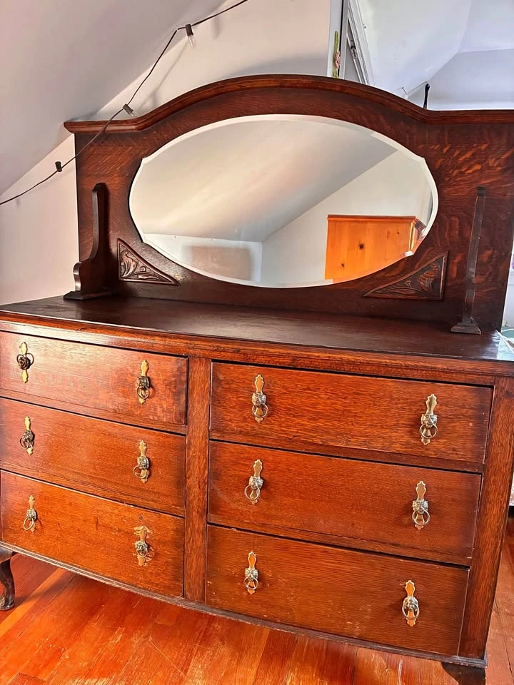 Vintage wood vanity dresser with mirror