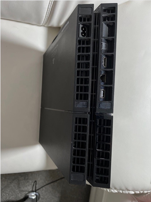 Sony PlayStation 4 Black console gaming system - photo 3