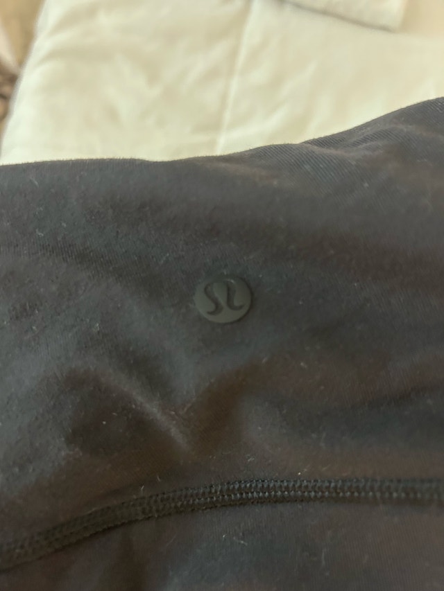 LULULEMON TURTLE NECK EXERCISE TOP - photo 2