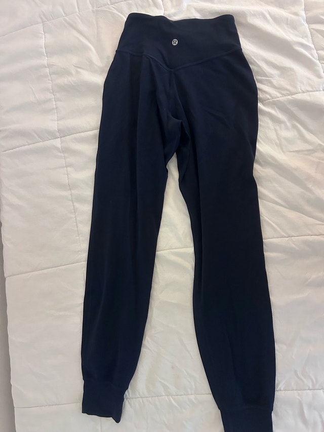 LULULEMON NAVY JOGGER LEGGINGS - photo 2