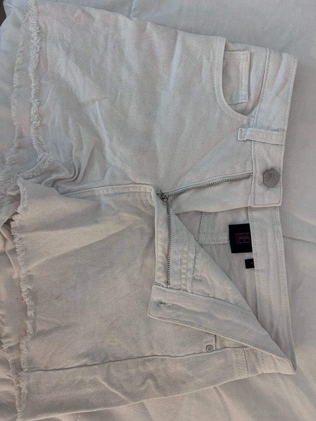 cute nobu white shorts- size small