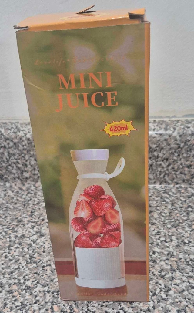 Mini Portable Juicer YC-02